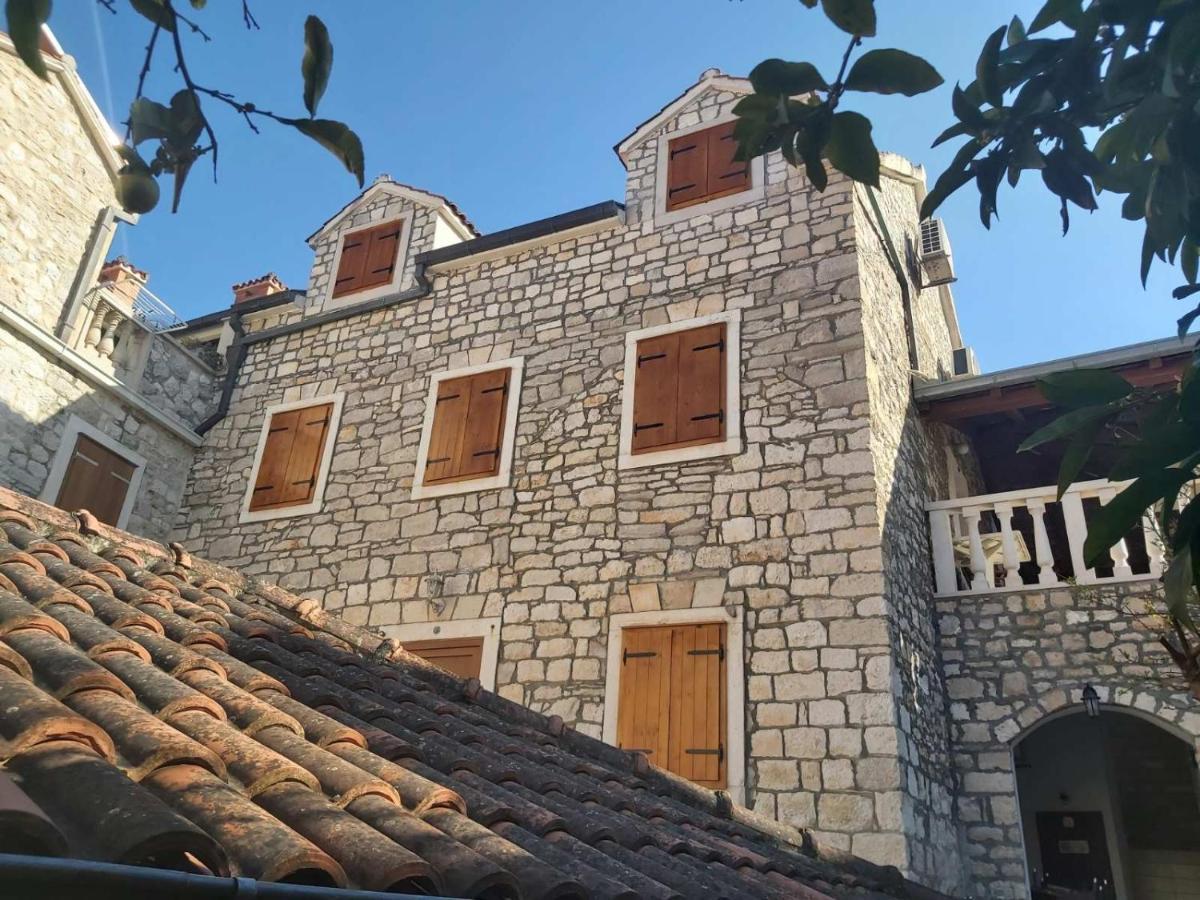 Апартаменты Vila Dora Супетар Экстерьер фото